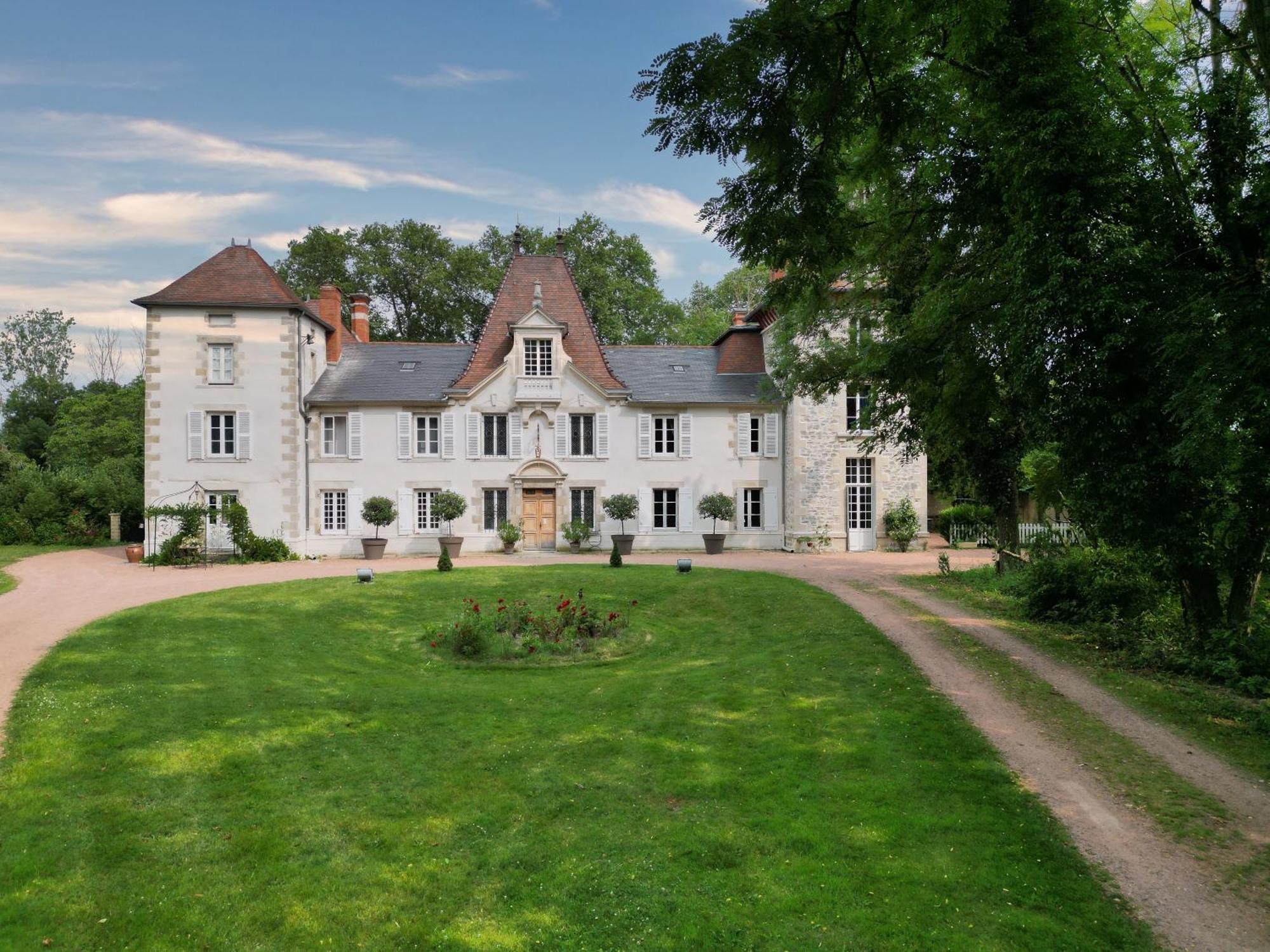 Chateau Du Guerinet Сен-Прьест-Брамефан Экстерьер фото